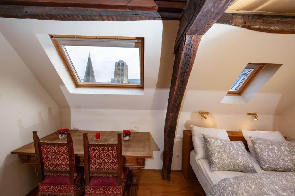 Hofmarkgraaf - Unique Apartment In Historic Antwerp Mansion Exterior foto